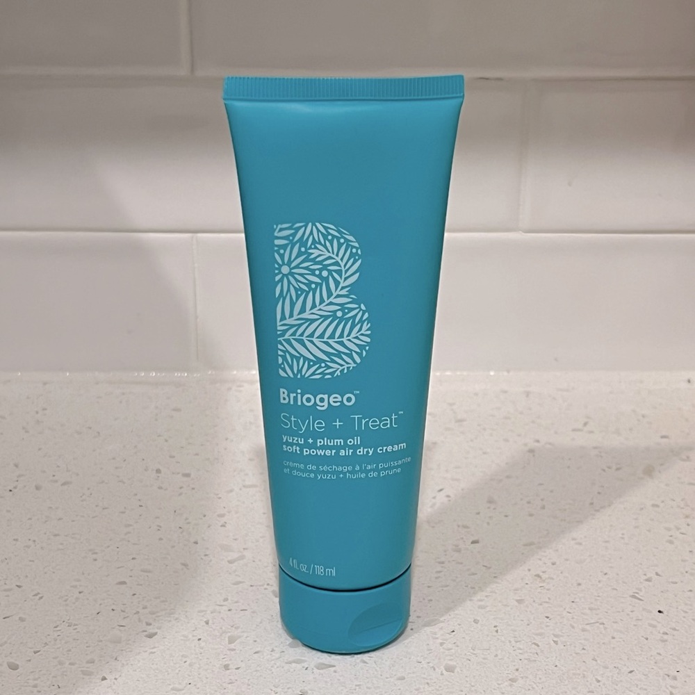 NEW! Briogeo Yuzu + Plum Oil Style + Treat Soft Power Air Dry Cream